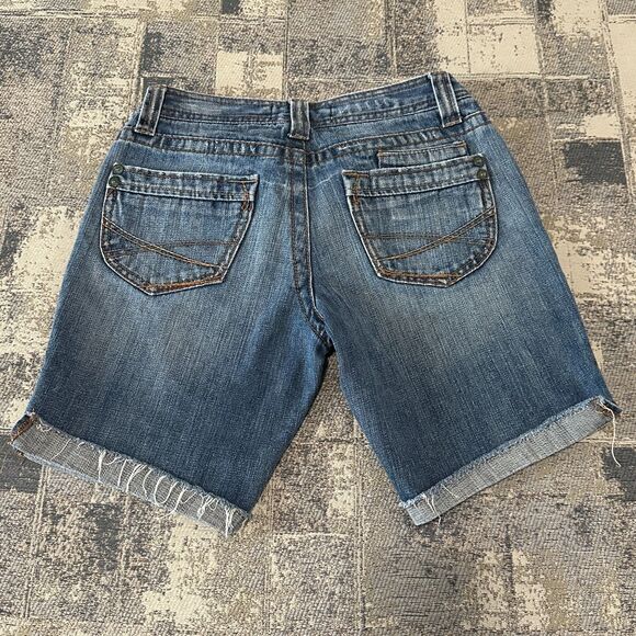 Aeropostale Jean Denim Bermuda Shorts Distressed Raw Edge Cuffed size 3/4 - Picture 1 of 11